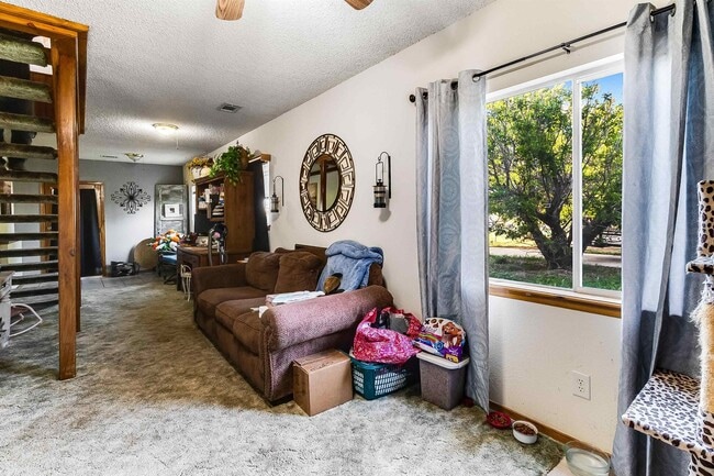 Photo - 288 Ballard St