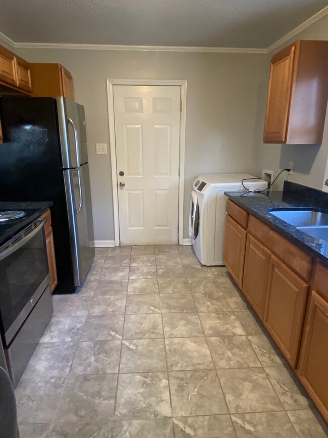 Photo - 2206 Emerson Pl