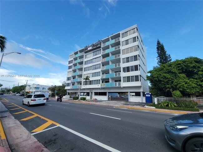 Building Photo - 8000 Harding Ave Unit 7A