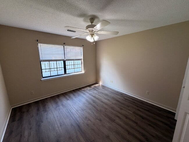 Photo - 1133 Fortner St Unit Apt A1
