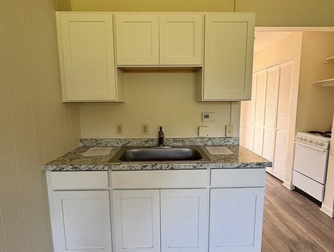 10 Belchertown Rd Unit 7