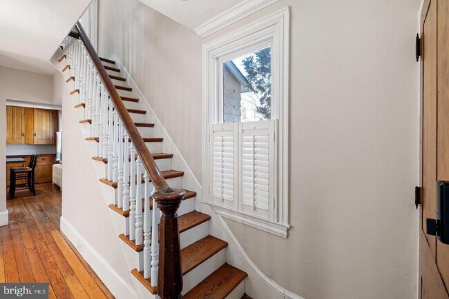 Photo - 1419 Hamilton St