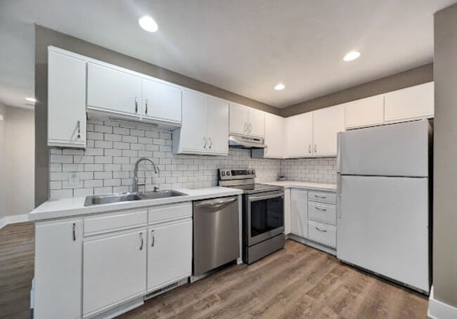 Photo - 3612 13 Mile Rd NE Townhome