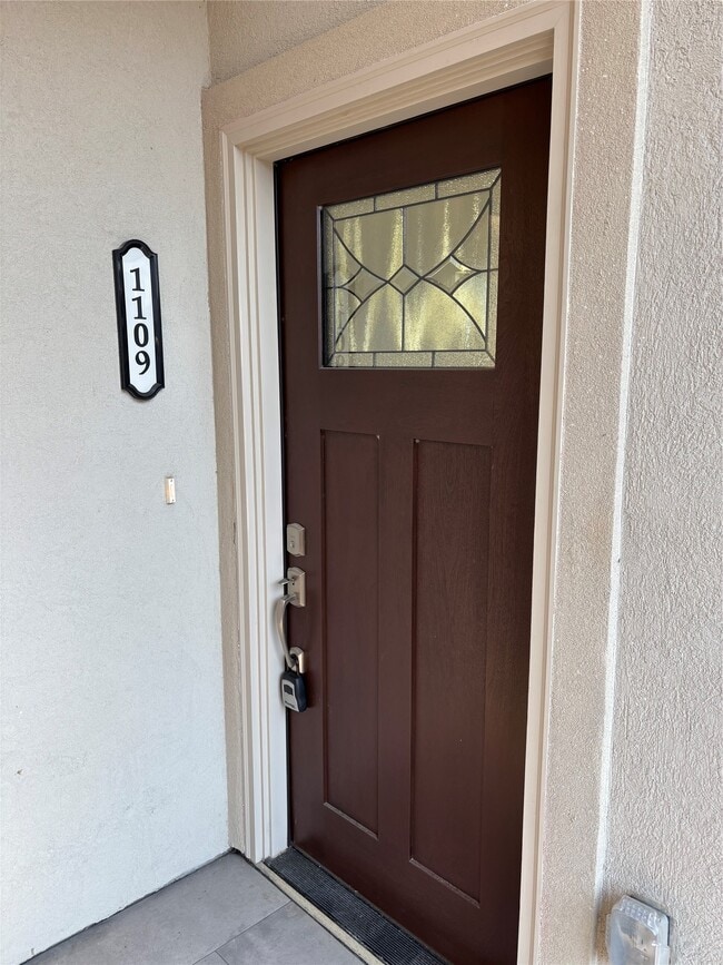 Building Photo - 504 Nursery Rd Unit 1109