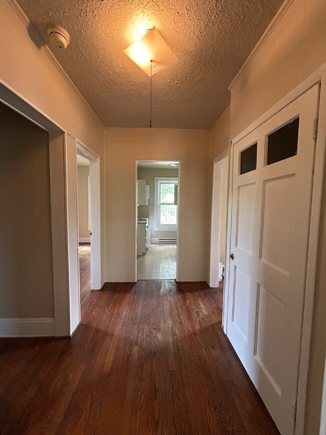 Photo - Spacious 2-Bedroom Apartment – Convenient Front Royal Location