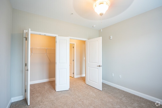 Little Yellow Mountain- 2BR, 2BA