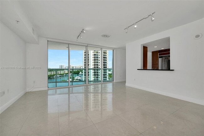Building Photo - 19400 Turnberry Way Rental