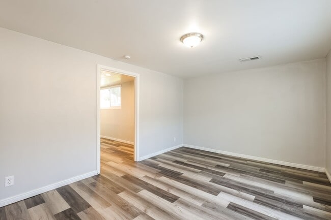 Photo - 2910 Orchard Cir Unit 2