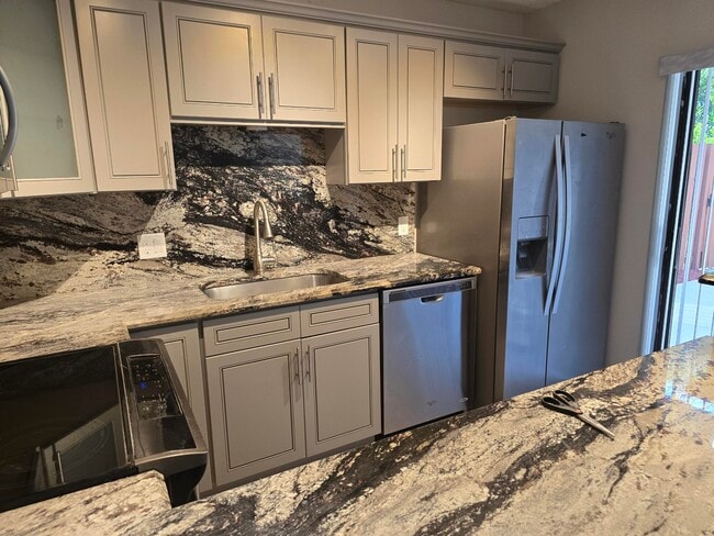 Photo - 1480 Masters Cir