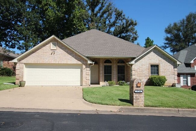 Building Photo - 3 bedroom 2 bathroom home in Tyler!