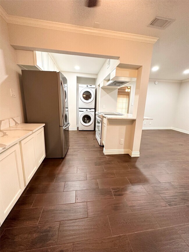 Photo - 8935 Gaylord Dr Unit 181