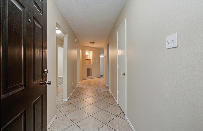 Photo - 16835 Carbridge Dr