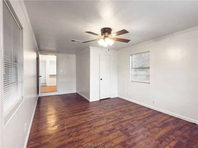 Photo - 507 Dogwood St