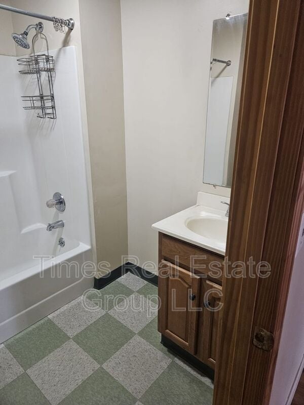 Photo - 19 W Main St Unit 1