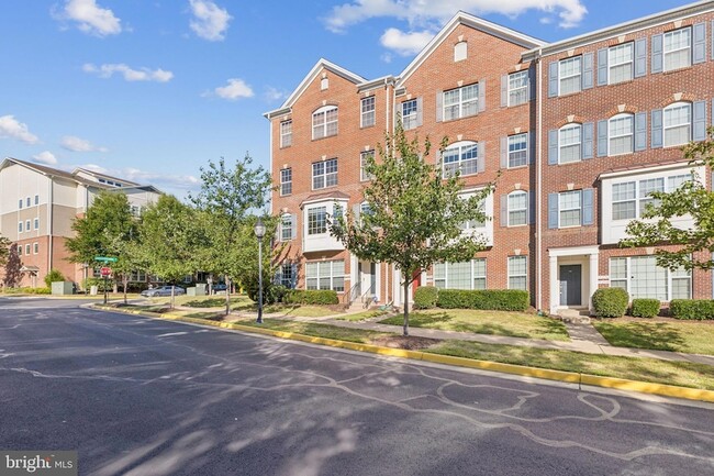 Building Photo - 15262 Torbay Way Rental