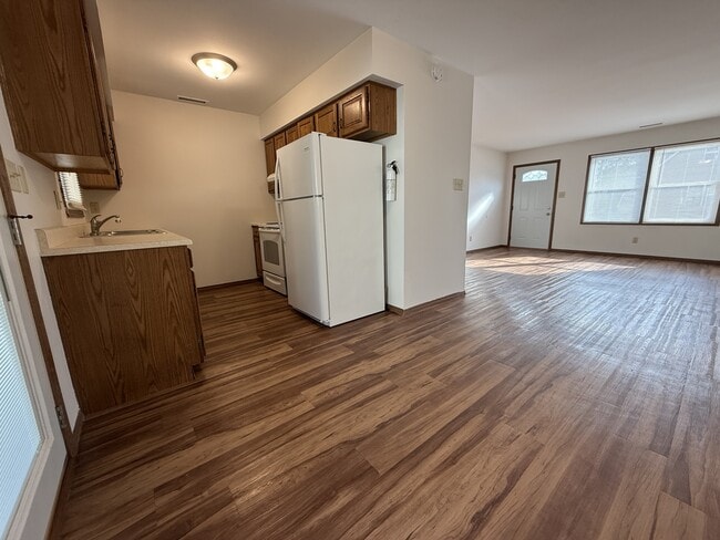 Photo - 828 N Washington St