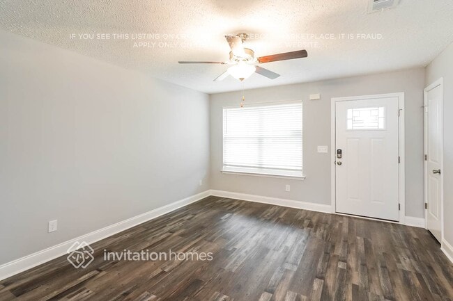 Photo - 388 Green Hills Dr