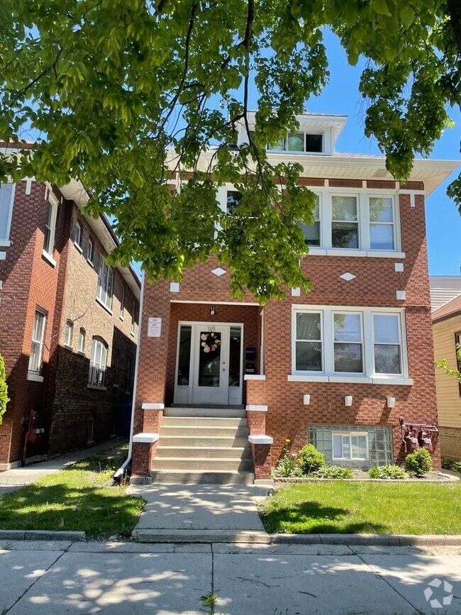 Building Photo - 7119 S Artesian Ave Rental