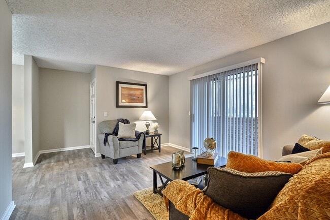 Granby Oaks Apartments