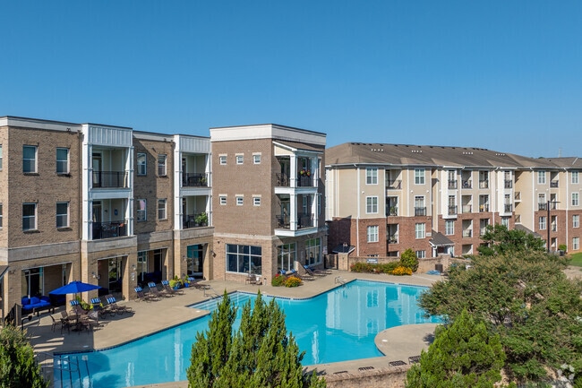 Photo - Main Street Square