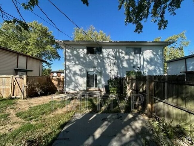 Building Photo - 3027 Rotunda Ct S Rental