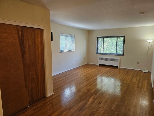 Photo - 545 Howell Ave Unit 7