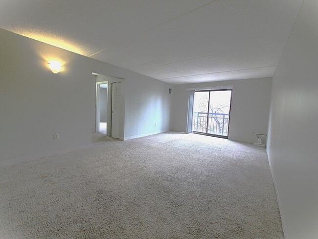 Photo - 65 North Point Dr Apartment Unit 302