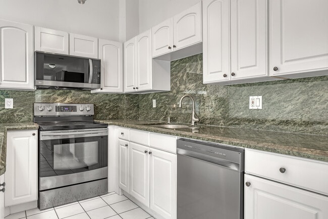 Photo - 1279 Periwinkle Pl