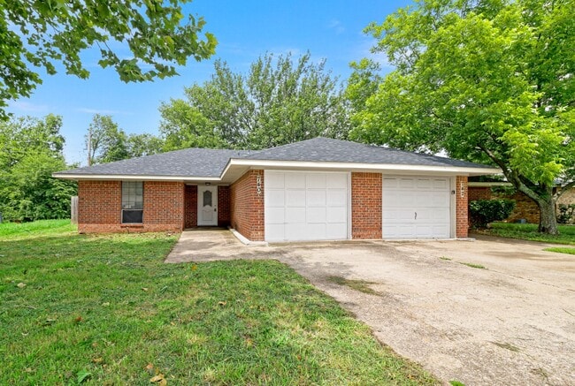 Photo - 740 Prairie Creek Dr Apartamento Unidad #740