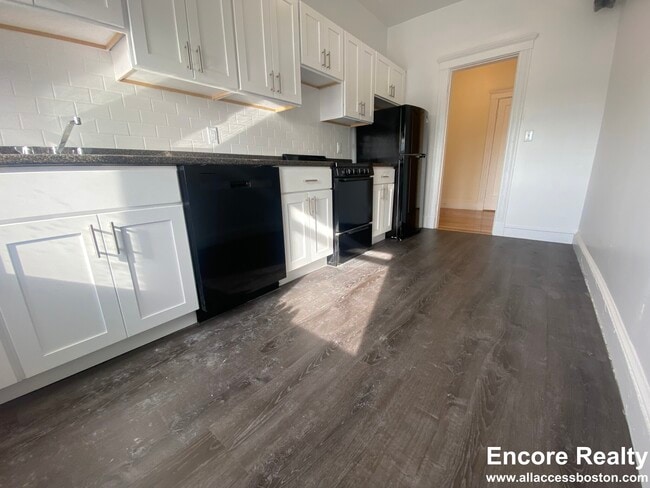 Photo - 1820 Commonwealth Ave Unit 27