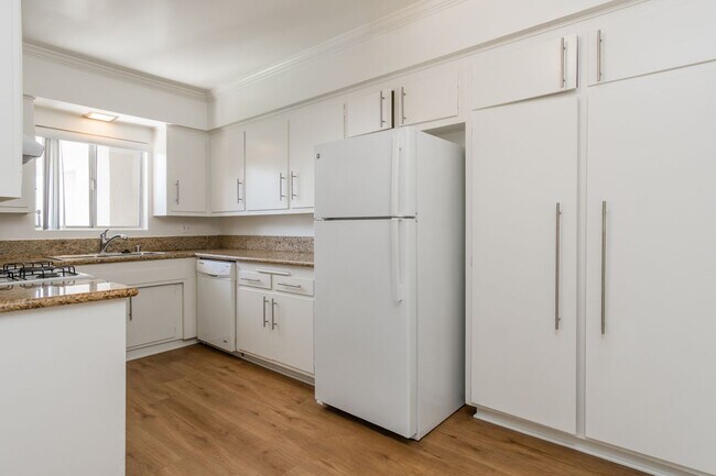 4653 Fulton Ave Unidad 16