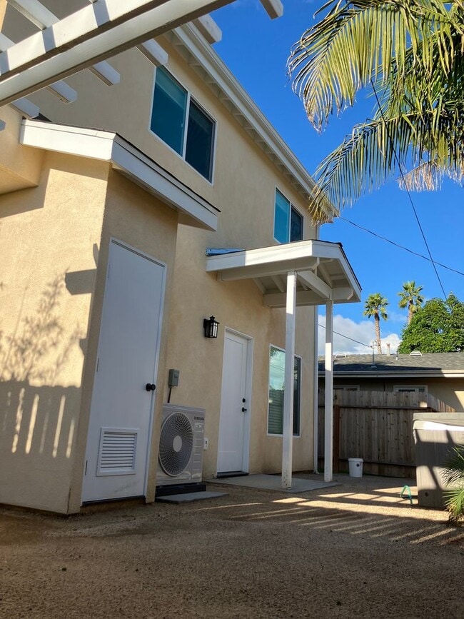 Building Photo - 2+1.5 2 story Back House New Construction - Midtown Home in Ventura, CA