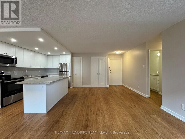 Photo - 610 Lake St Unité 507