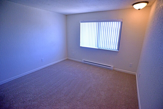 Master Bedroom 2 BR/ 1 BA - Wellsforth Apartments