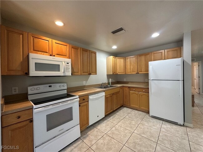 Photo - 5203 29th St SW