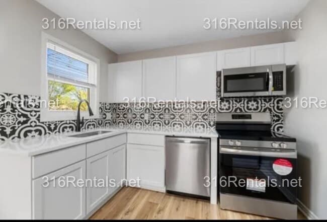 Photo - $995 - 2 bed 1 bath - COMING SOON! Single Family Home