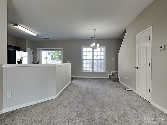 Photo - 1654 Heyford Cir NW