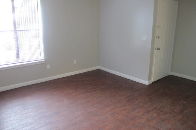 799 Donnell Blvd Unit 6