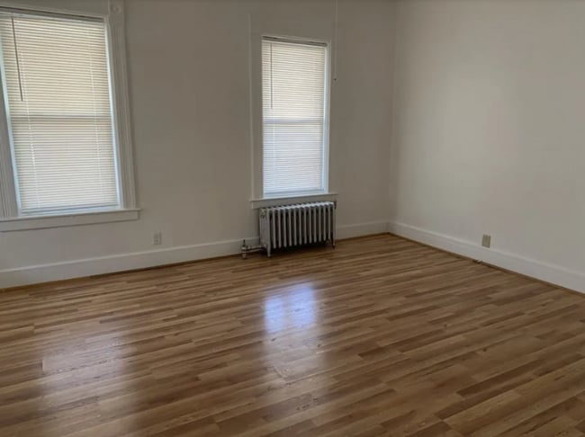 Photo - 15-17-17 Euclid Ave