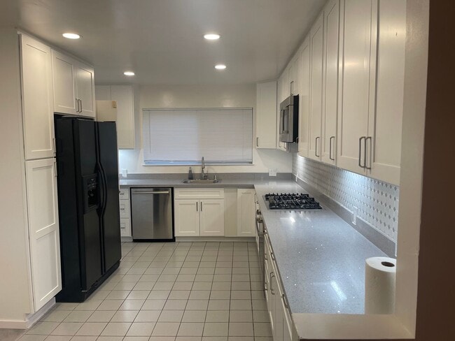 Photo - 805 Onyx Ct