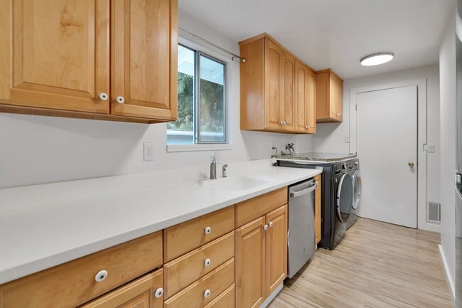 Photo - Arbor Lake Duplex unit for lease in private setting