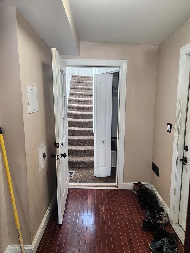 Photo - 23 Brownell St Unit 2nd Floor