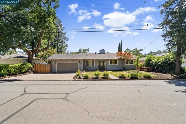 Photo - 1021 Windsor Dr