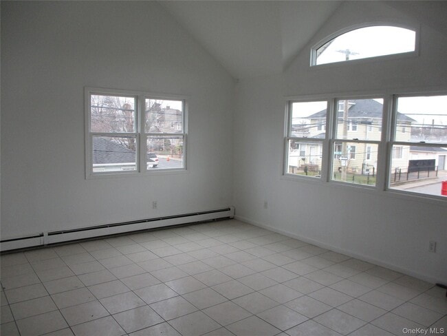 Photo - 94 Roger Ave