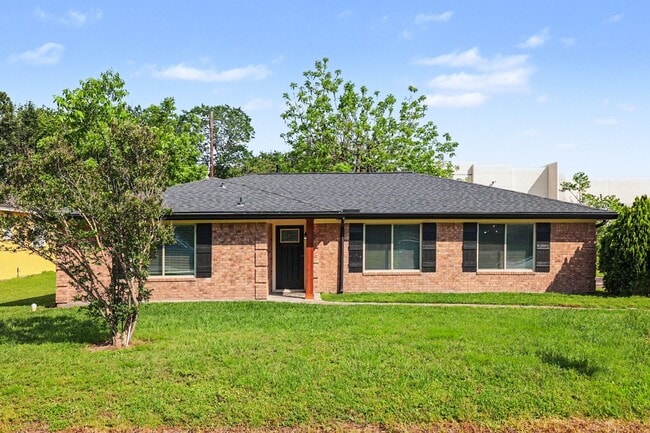 Building Photo - 10606 Hemwick Dr
