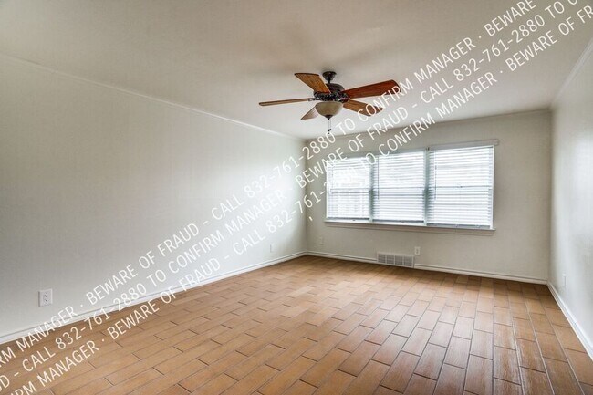 Photo - 518 Malden Dr