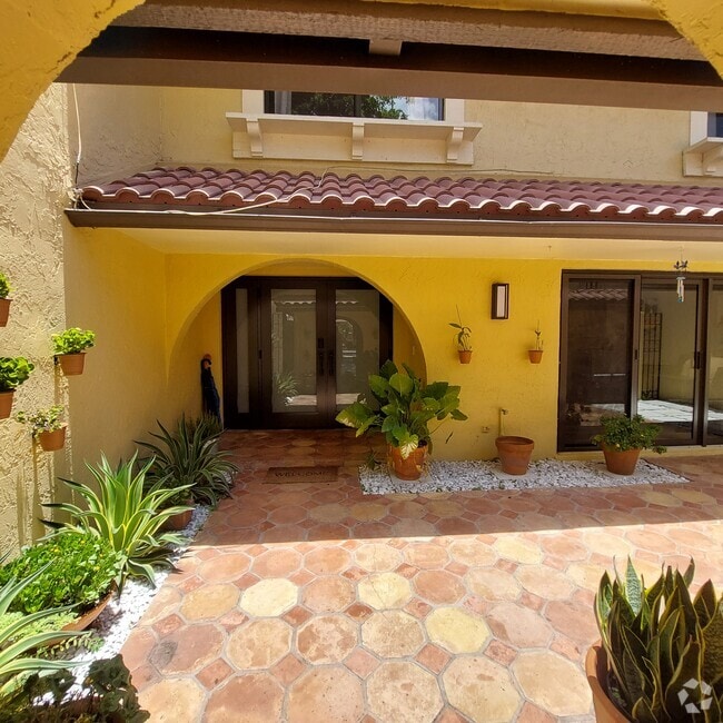 Building Photo - 3871 Alcantara Ave Rental