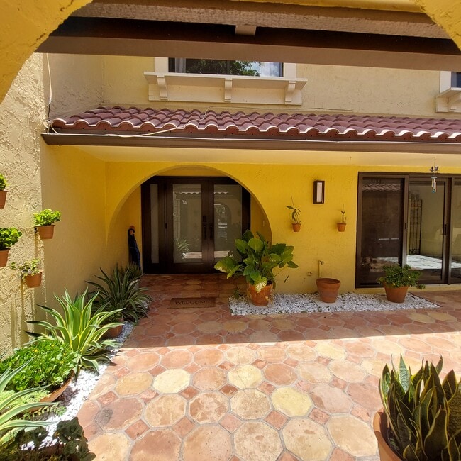 Photo - 3871 Alcantara Ave Townhome