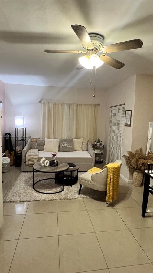 Photo - 2622 Grant St Unidad A