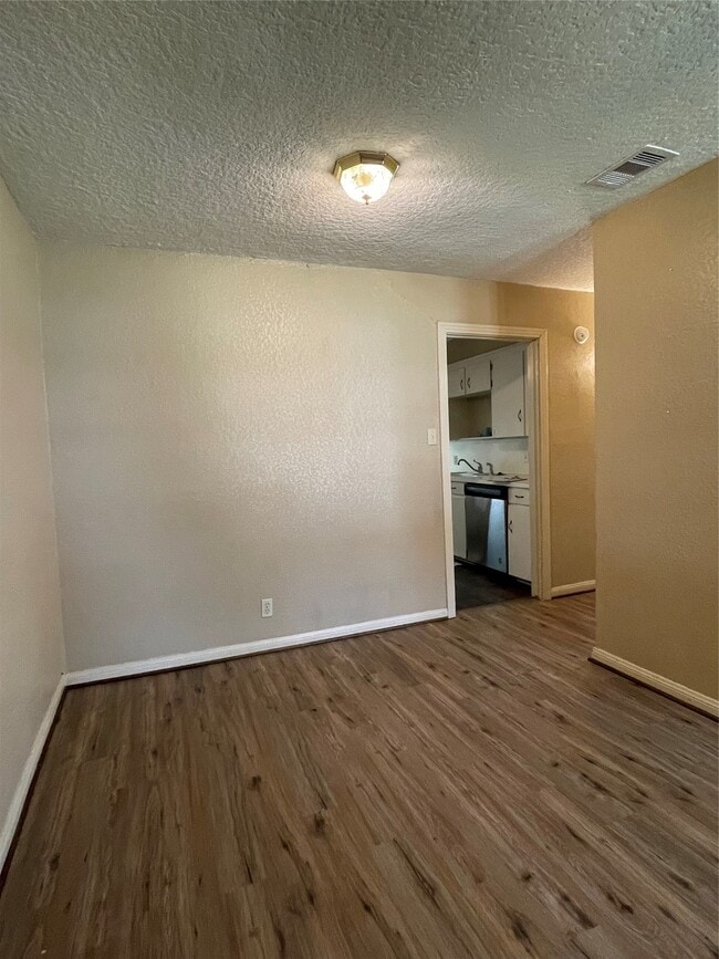 Photo - 317 Evans St